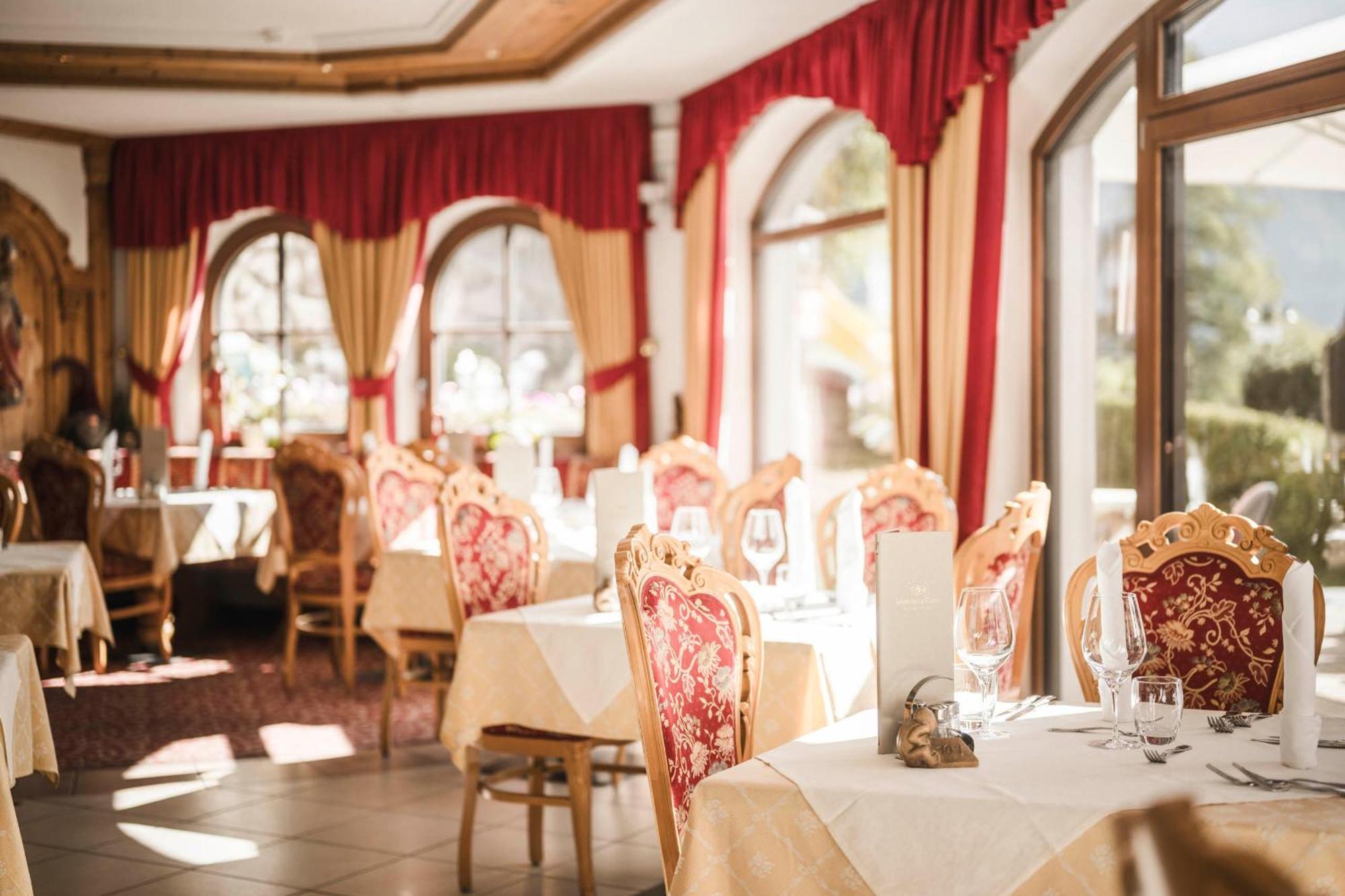 Hotel Ansitz Jakoberhof Ortisei Esterno foto