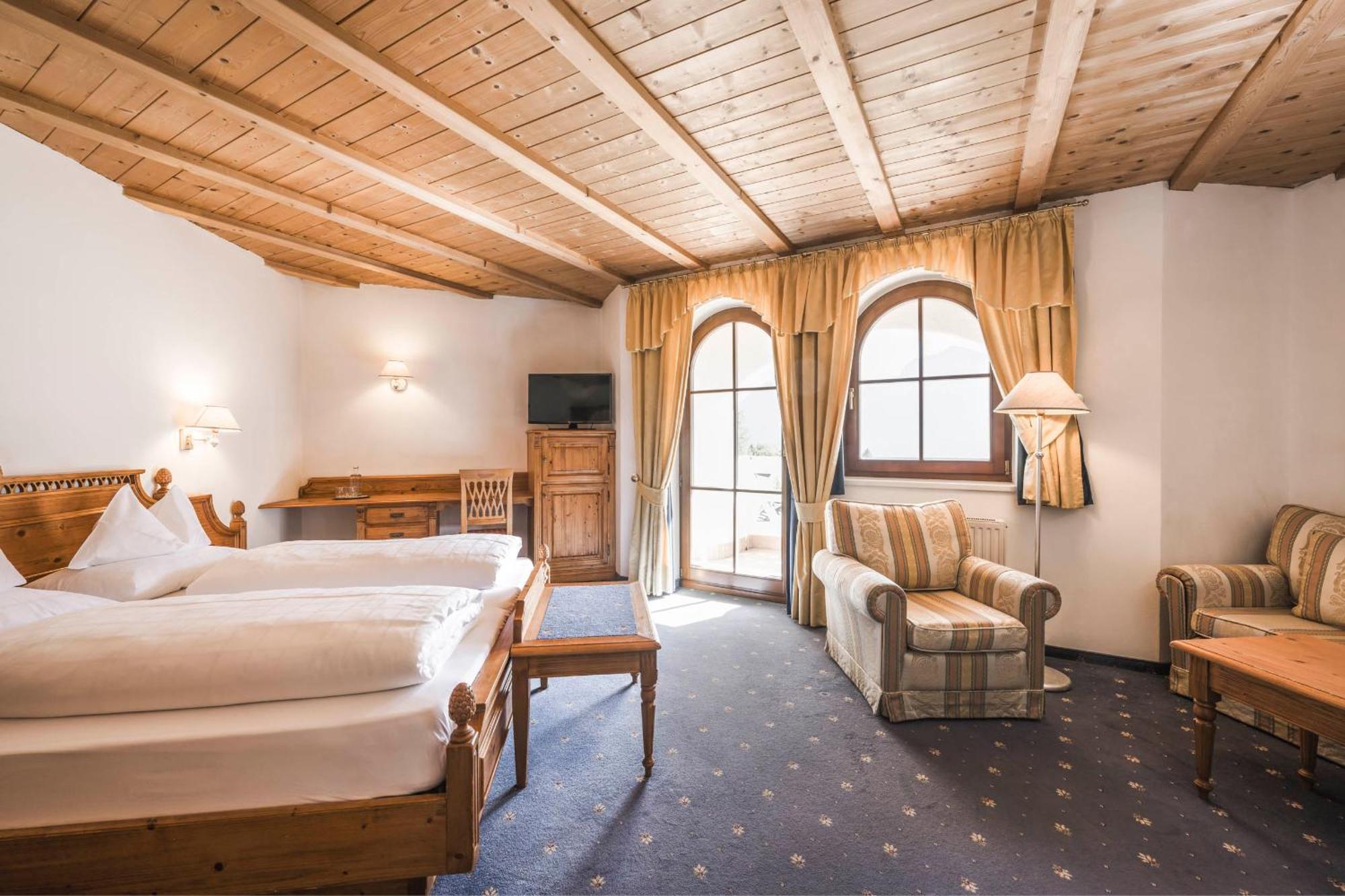 Hotel Ansitz Jakoberhof Ortisei Esterno foto