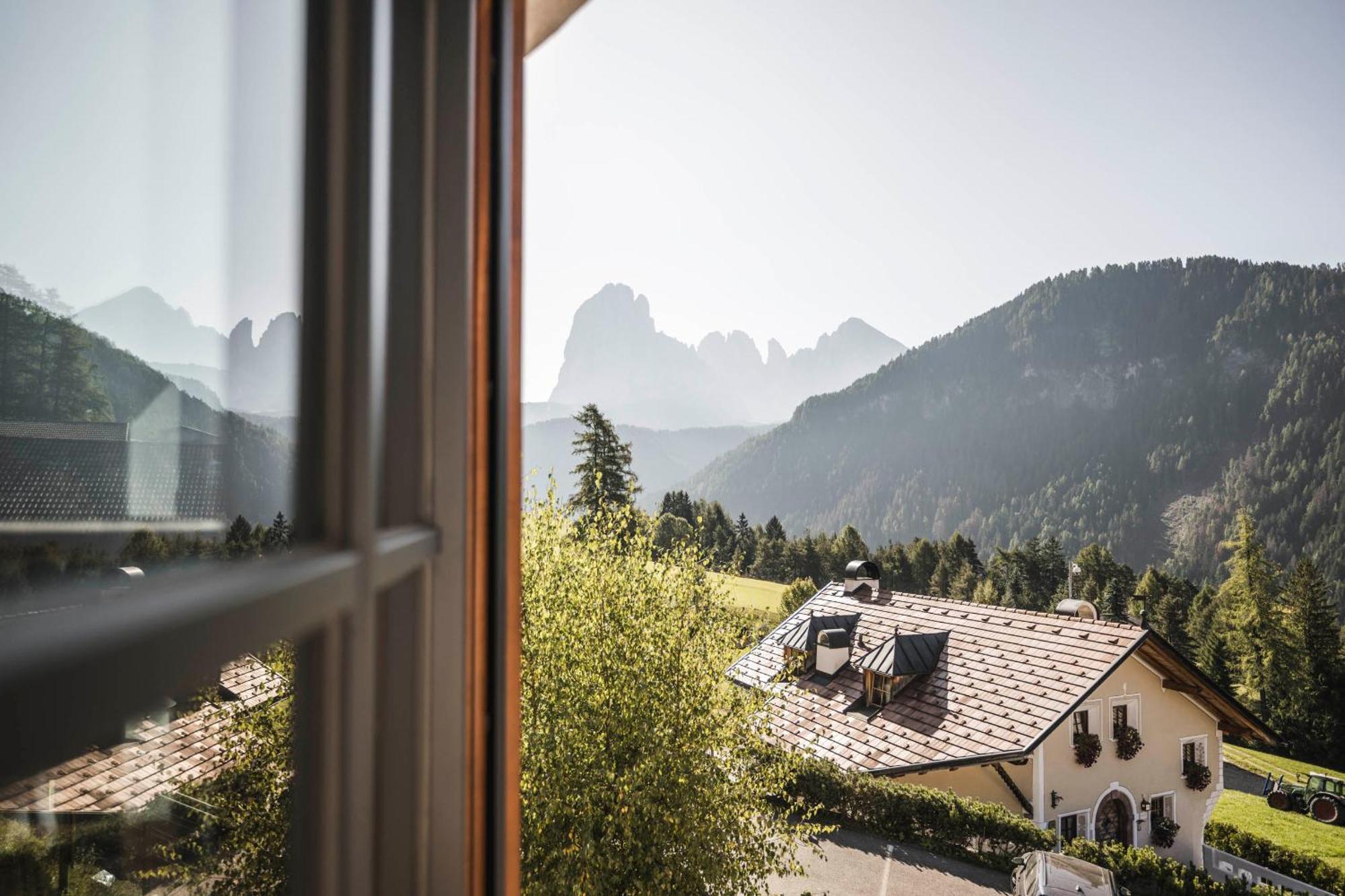 Hotel Ansitz Jakoberhof Ortisei Esterno foto