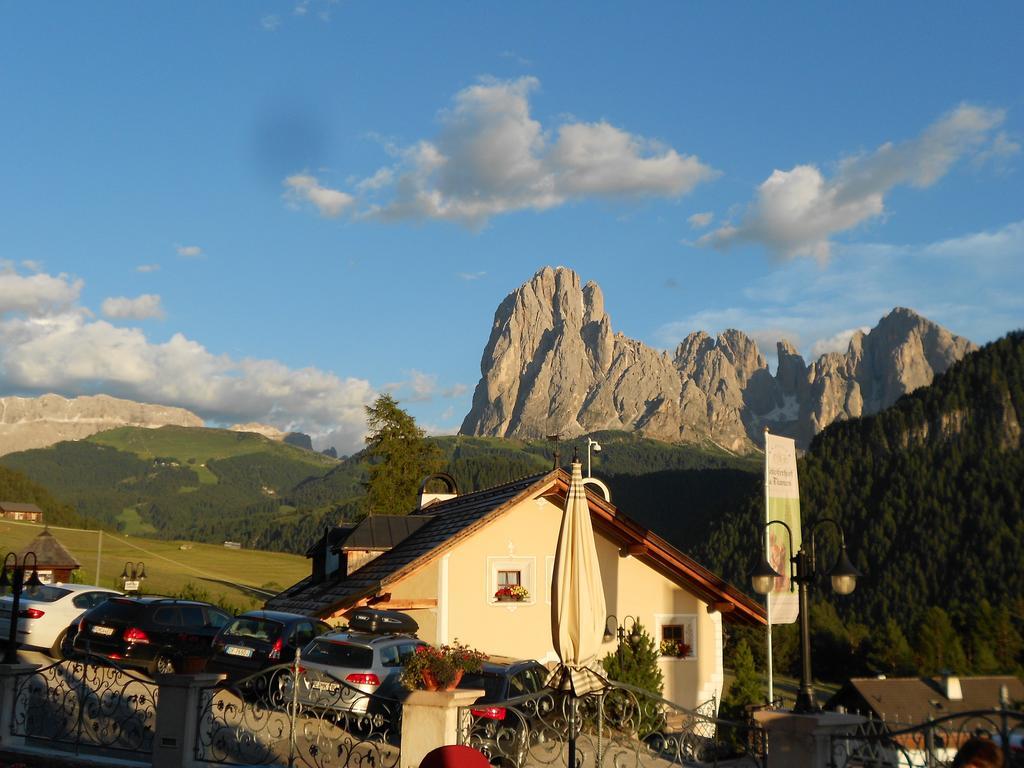 Hotel Ansitz Jakoberhof Ortisei Esterno foto