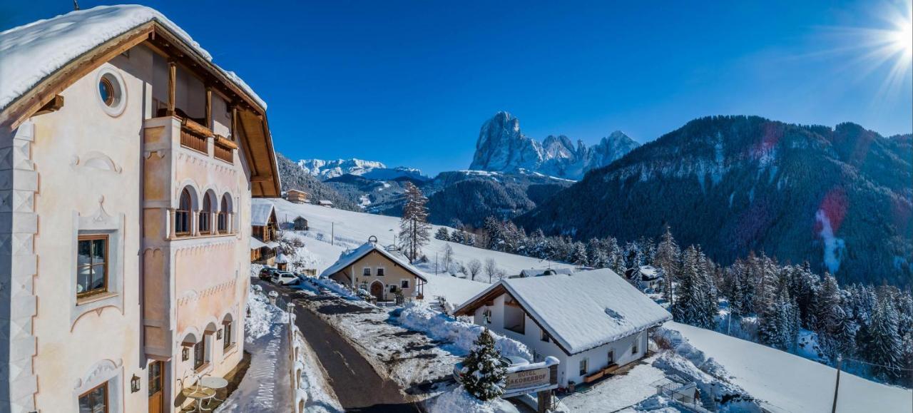 Hotel Ansitz Jakoberhof Ortisei Esterno foto