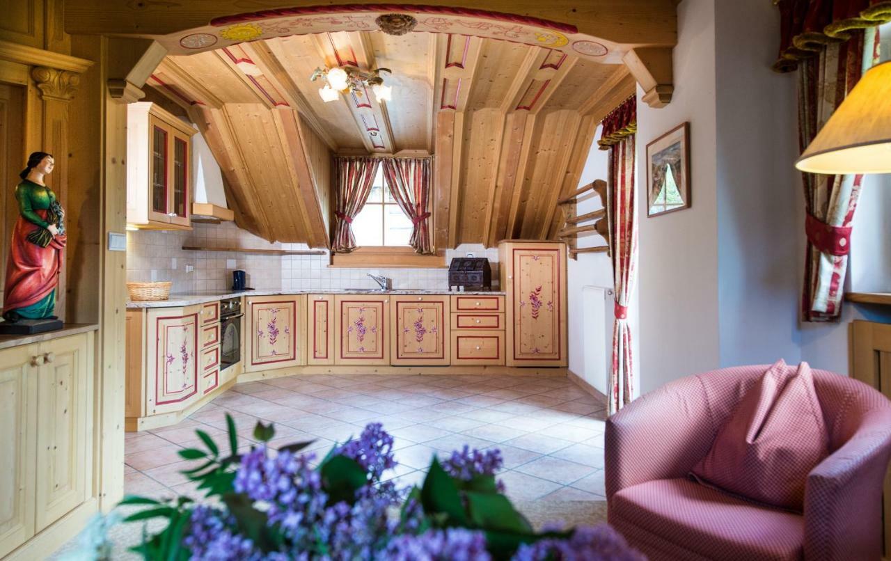 Hotel Ansitz Jakoberhof Ortisei Esterno foto
